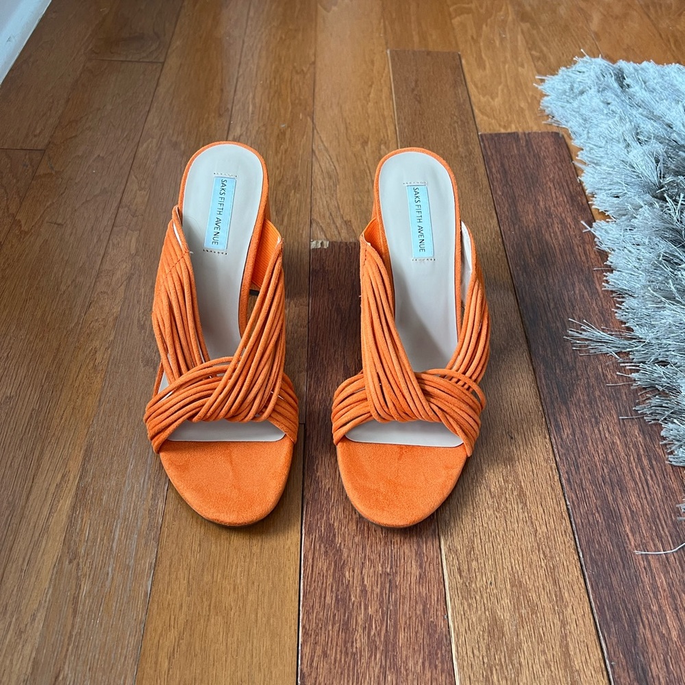 NWT Saks Fifth Avenue sandals